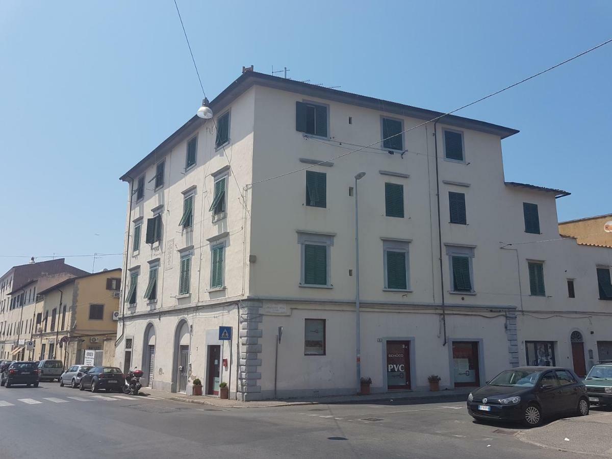 Ponte Per La Sardegna E La Corsica Dalla Toscana Family Apartment ليفورنو المظهر الخارجي الصورة